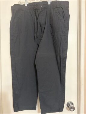 Sonoma Black Cropped Drawstring Pants